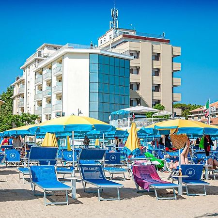 Hotel Ambasciatori Bellaria-Igea Marina Exterior foto