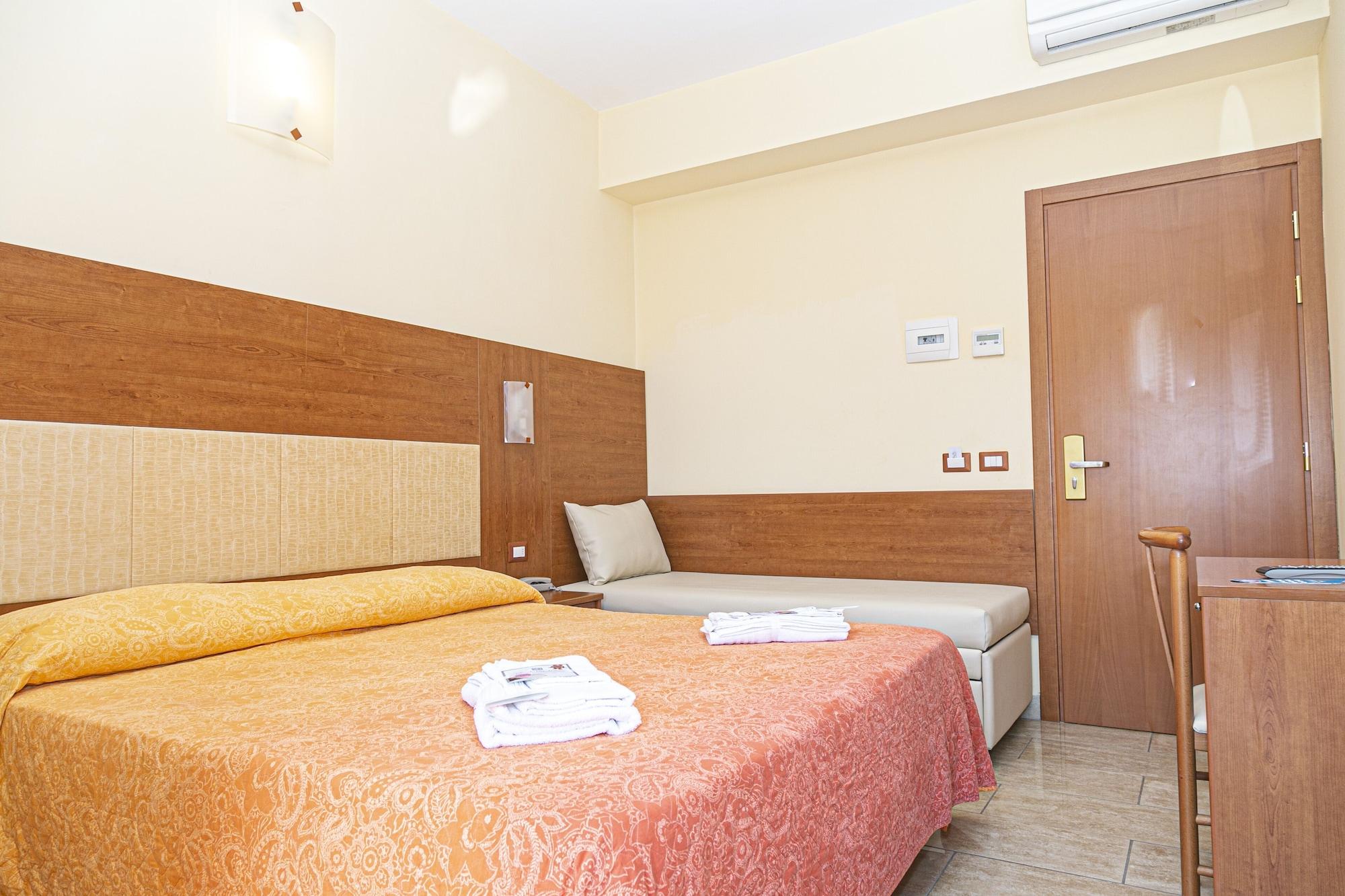 Hotel Ambasciatori Bellaria-Igea Marina Exterior foto